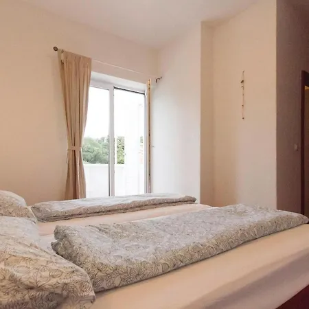 Tatil Evi In Barbat With Outdoor Swimming Pool